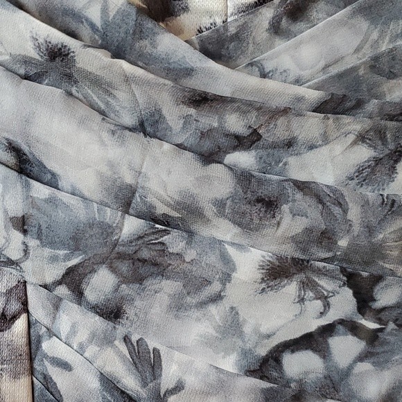 NWT CYNTHIA STEFFE GRAY CREAM STRAPLESS SHEATH DRESS FLORAL CHIFFON SATIN SIZE 8 - Picture 3 of 16